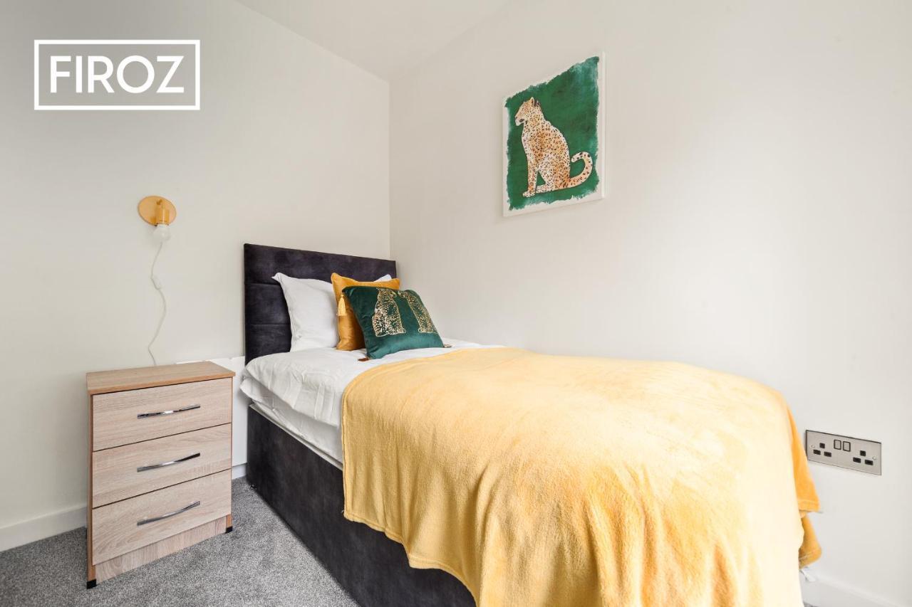 Spacious 4 Bedroom 3 Bath House For Families & Contractors With Free Parking, Fast Wi-Fi & Netflix By Firoz Property Management Leeds  Eksteriør billede