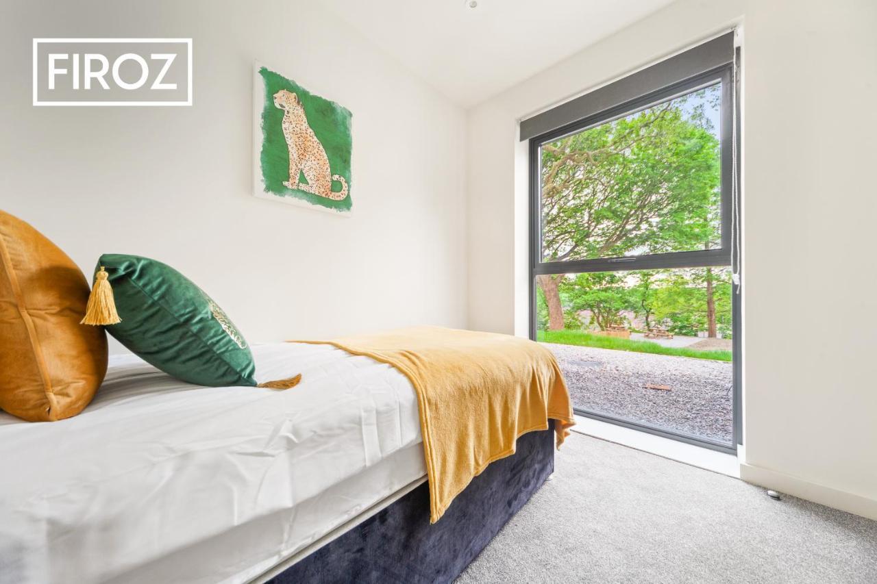 Spacious 4 Bedroom 3 Bath House For Families & Contractors With Free Parking, Fast Wi-Fi & Netflix By Firoz Property Management Leeds  Eksteriør billede