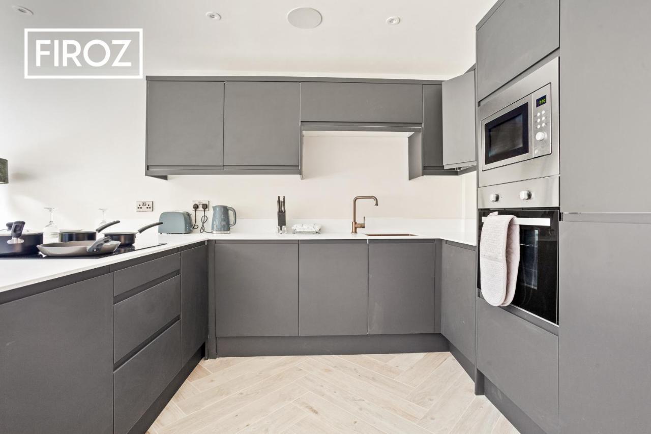 Spacious 4 Bedroom 3 Bath House For Families & Contractors With Free Parking, Fast Wi-Fi & Netflix By Firoz Property Management Leeds  Eksteriør billede